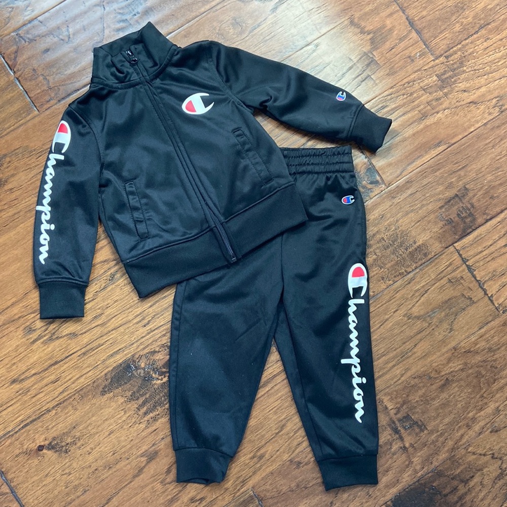 Champion jogger set 2T!